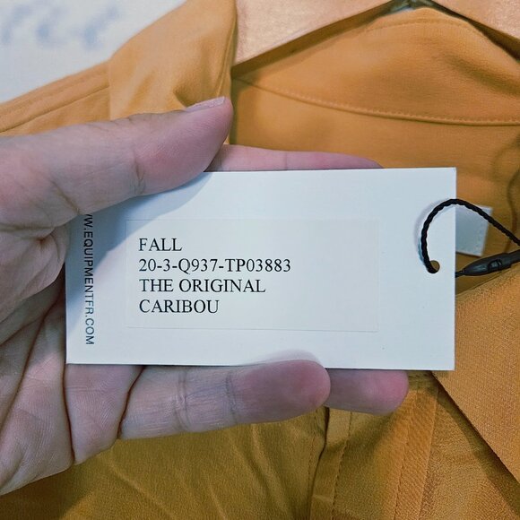 NWT Equipment Shirt Size Medium Caribou 100% Silk Long Sleeve Button Up *SAMPLE* - Picture 4 of 8